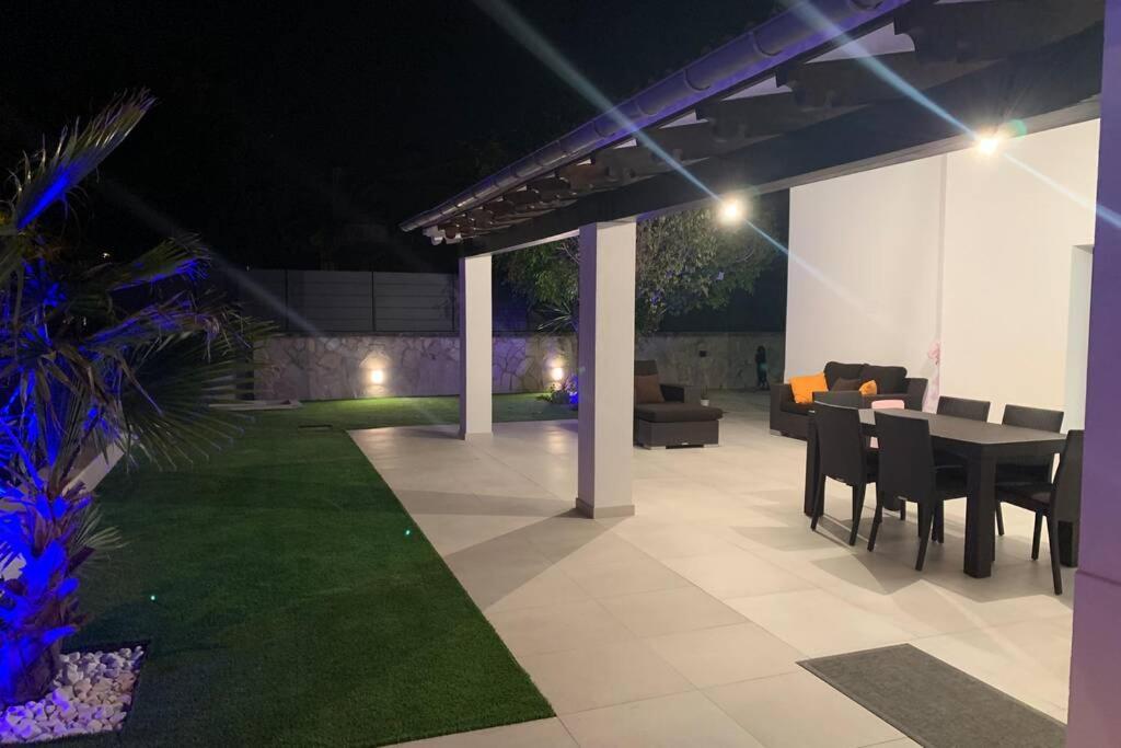 Amazing House Close To The Сasa de vacaciones